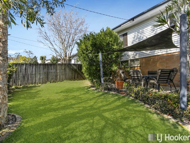 201 Beddoes Street, Holland Park QLD 4121