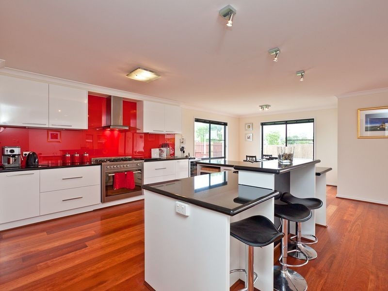 8 Moreton Road, Thornlands QLD 4164