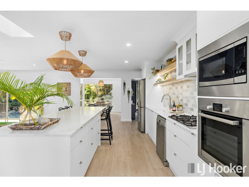 42 Flamingo Crescent, Thornlands QLD 4164