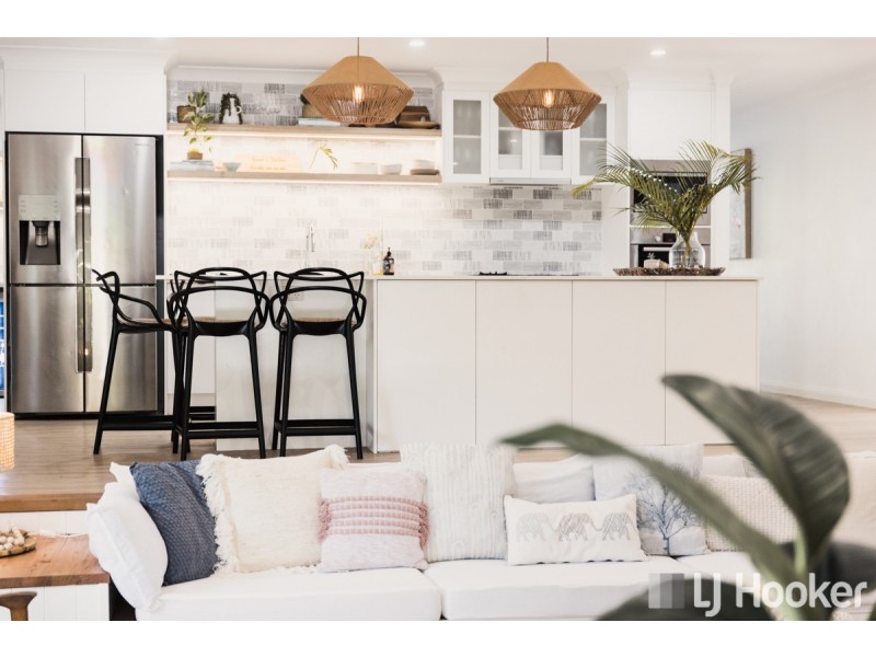 42 Flamingo Crescent, Thornlands QLD 4164