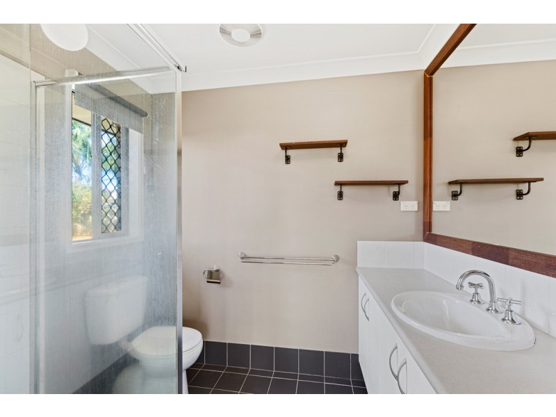 3 Pellita Court, Victoria Point QLD 4165