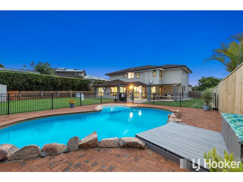 8 Beak Court, Birkdale QLD 4159