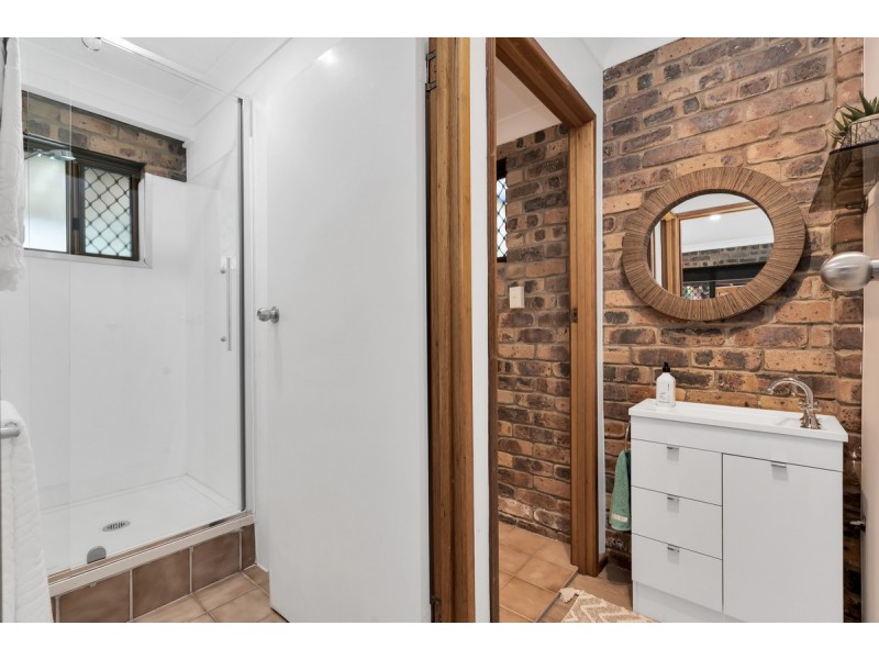 180 Manly Road, Manly West QLD 4179