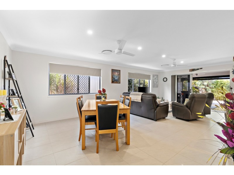 12 Lochie Drive, Redland Bay QLD 4165