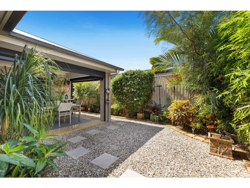 12 Lochie Drive, Redland Bay QLD 4165