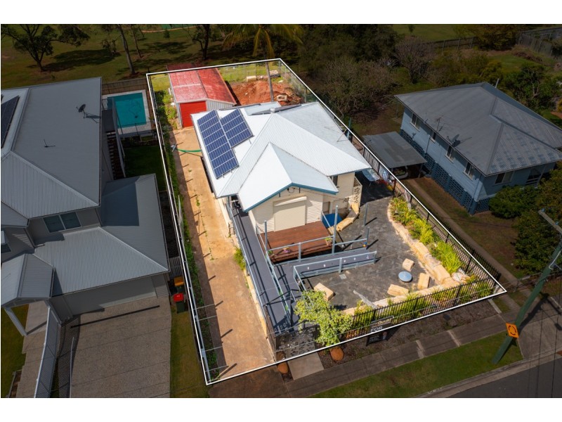 66 Glindemann Drive, Holland Park QLD 4121