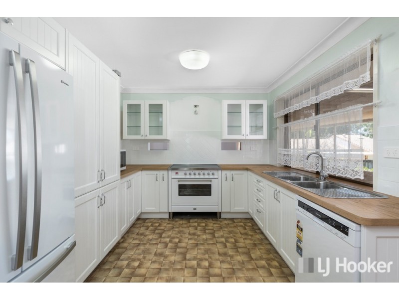 4 Sunshine Drive, Cleveland QLD 4163