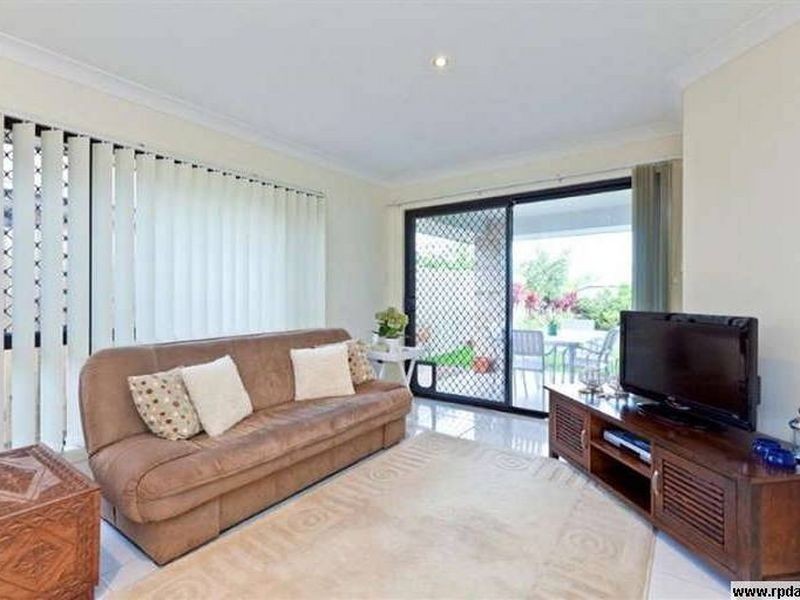 1/2 Sam Place, Thornlands QLD 4164