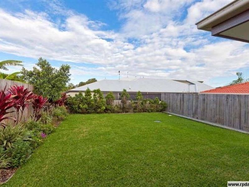 1/2 Sam Place, Thornlands QLD 4164
