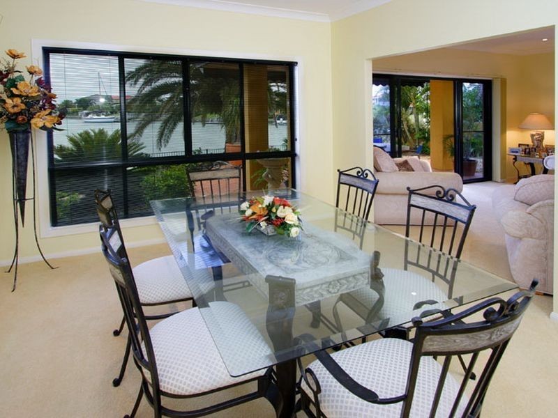 12 Beaufort Court, Raby Bay QLD 4163