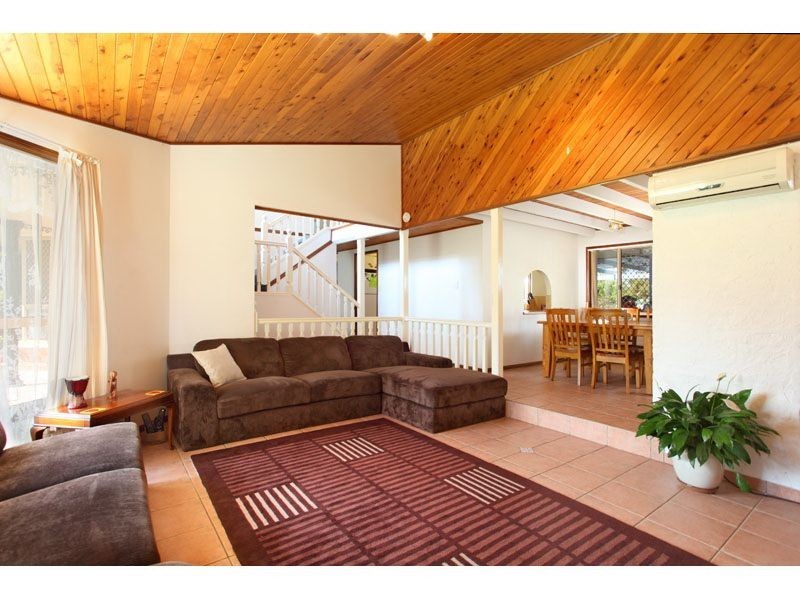 55 Surman Street, Birkdale QLD 4159