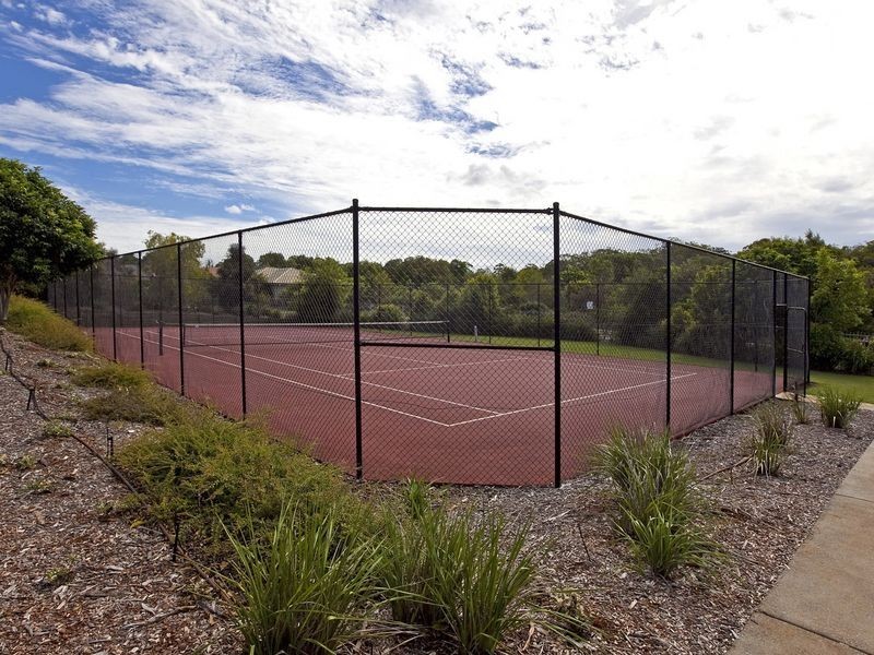 22 Shaw Place, Redland Bay QLD 4165