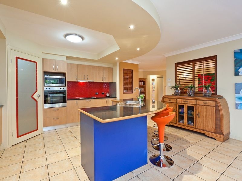 13 Mallan Terrace, Birkdale QLD 4159