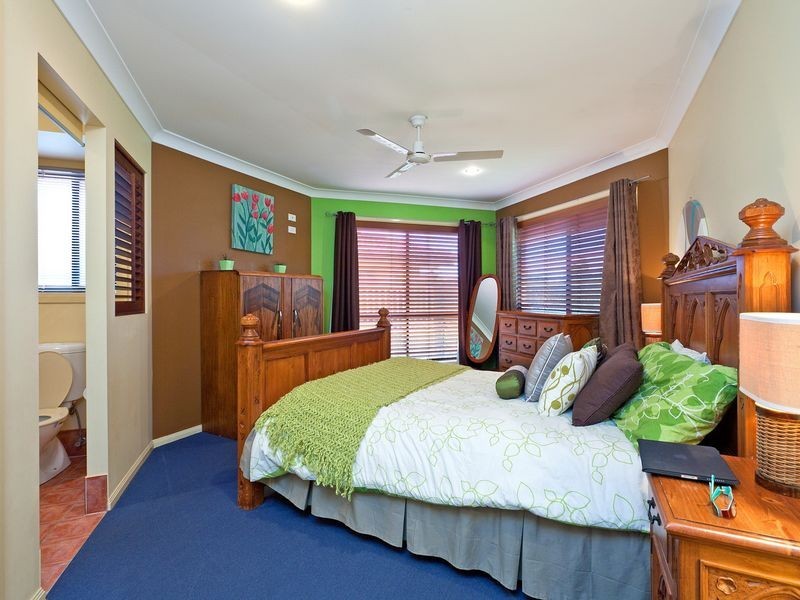 13 Mallan Terrace, Birkdale QLD 4159