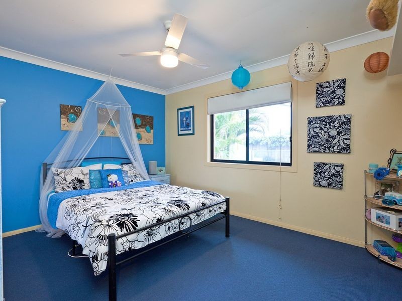 13 Mallan Terrace, Birkdale QLD 4159