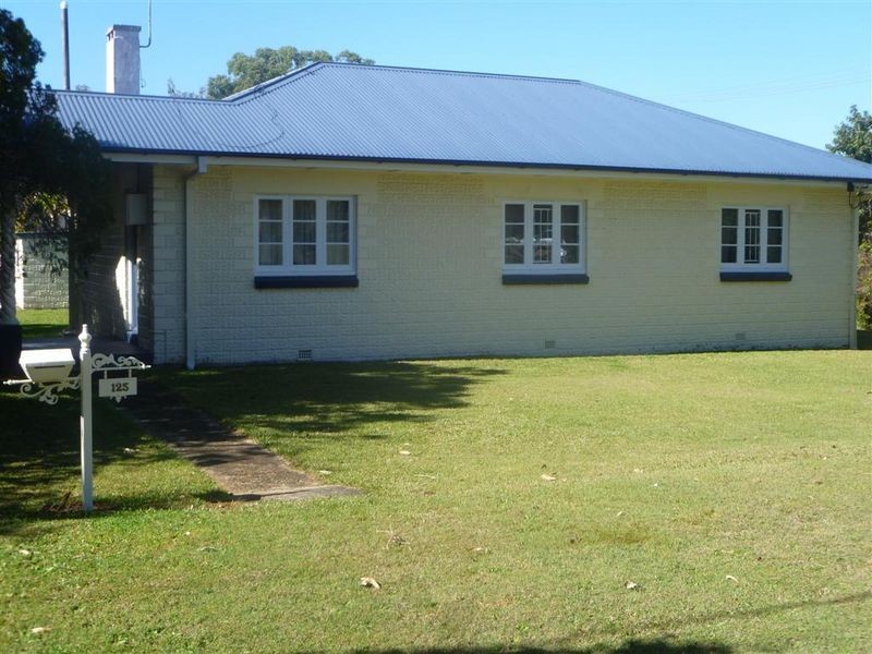 125 Passage Street, Cleveland QLD 4163