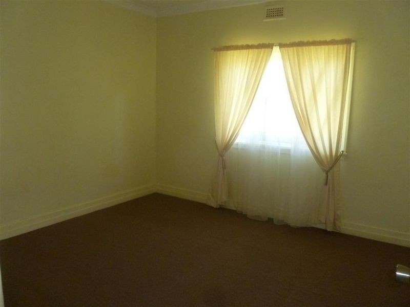 125 Passage Street, Cleveland QLD 4163