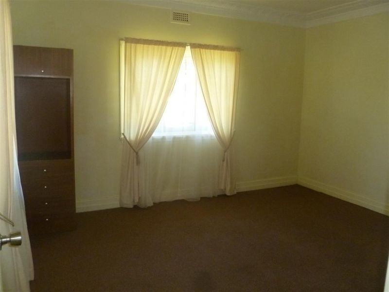 125 Passage Street, Cleveland QLD 4163