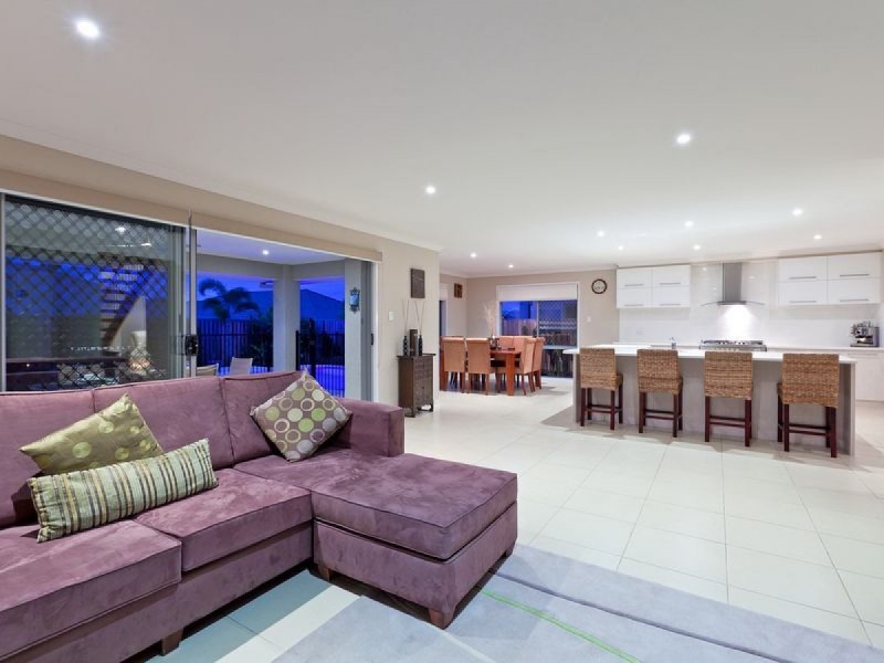 25 Whitby Place, Thornlands QLD 4164