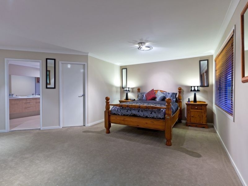 25 Whitby Place, Thornlands QLD 4164