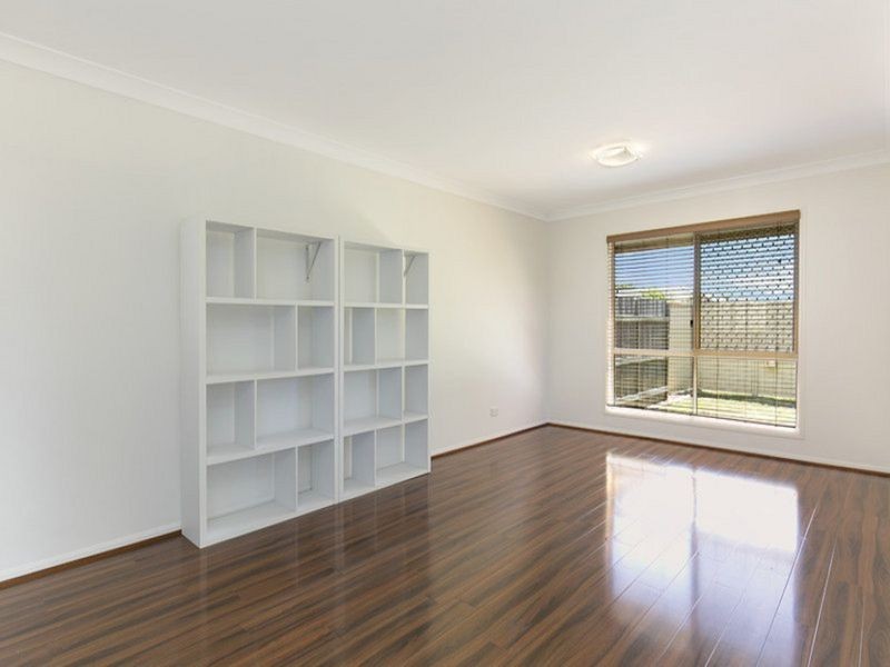 17 Poinciana Avenue, Victoria Point QLD 4165