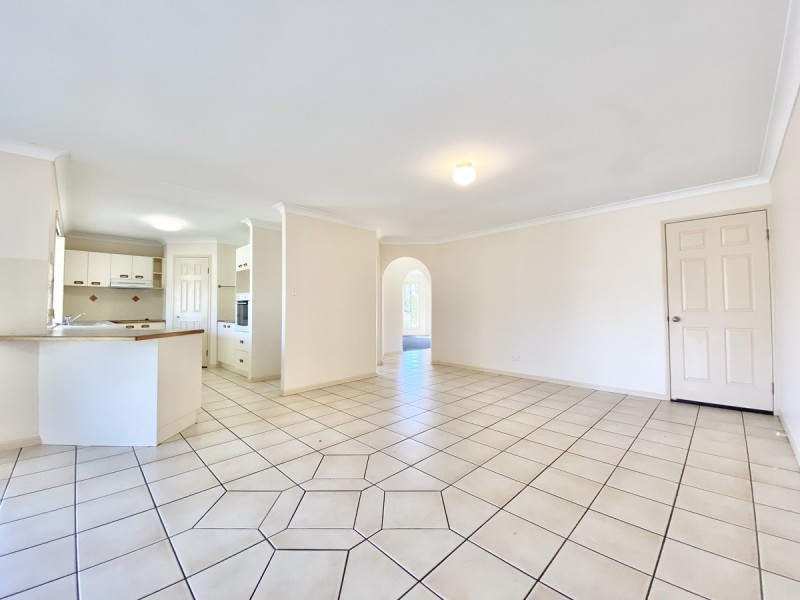 9 Roger Court, Redland Bay QLD 4165