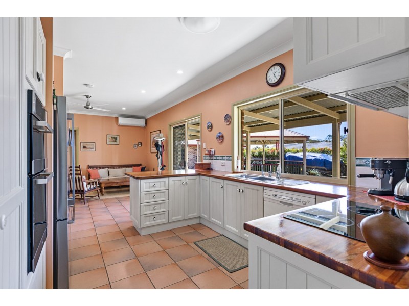 17 Flamingo Crescent, Thornlands QLD 4164