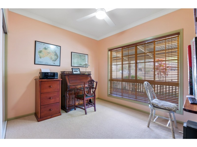17 Flamingo Crescent, Thornlands QLD 4164