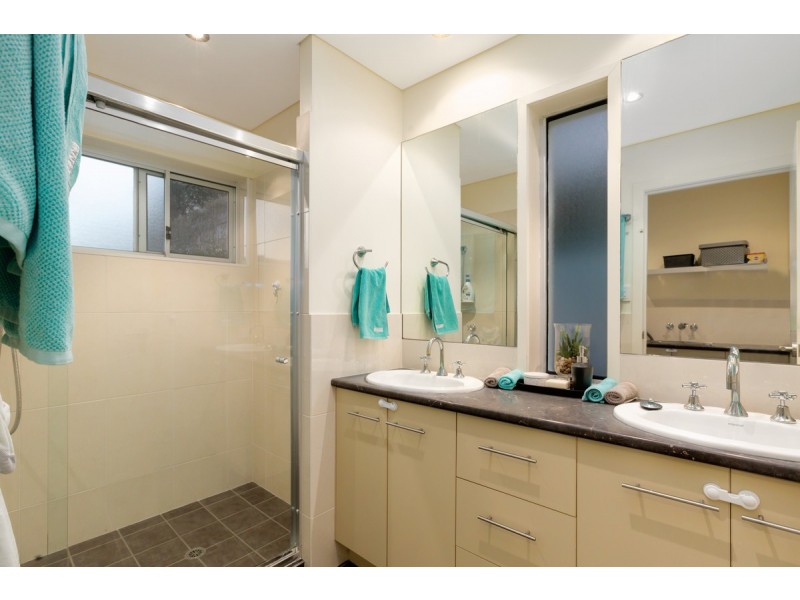 16 Rachel Place, Thornlands QLD 4164