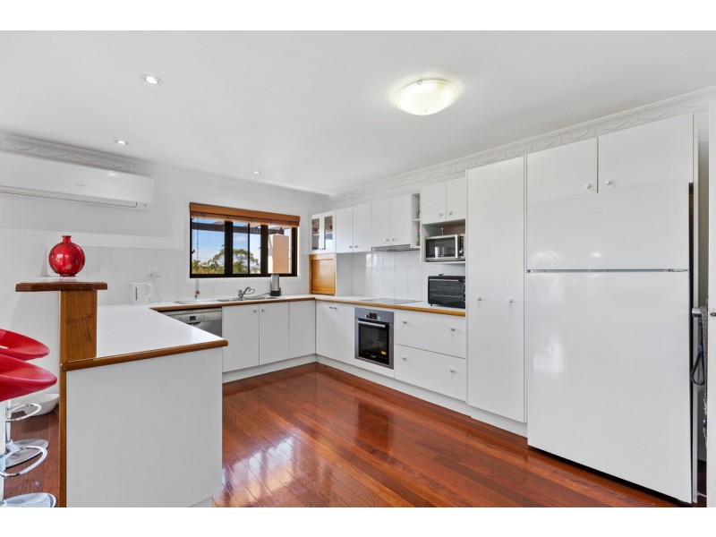 4 Yarran Street, Victoria Point QLD 4165