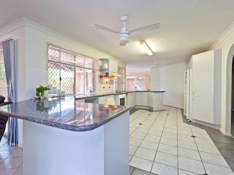 1 Fryar Street, Victoria Point QLD 4165