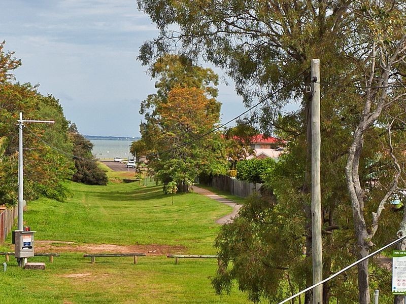 1 Fryar Street, Victoria Point QLD 4165
