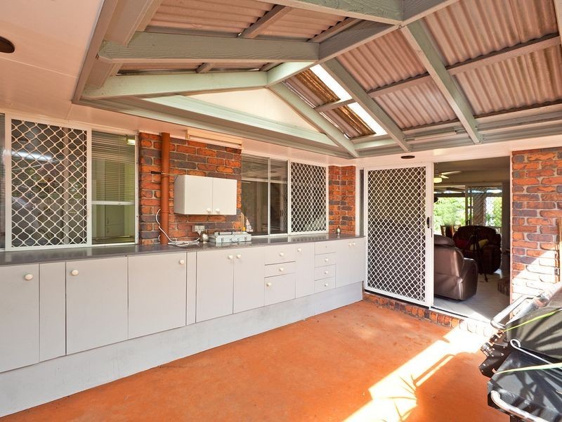 1 Fryar Street, Victoria Point QLD 4165