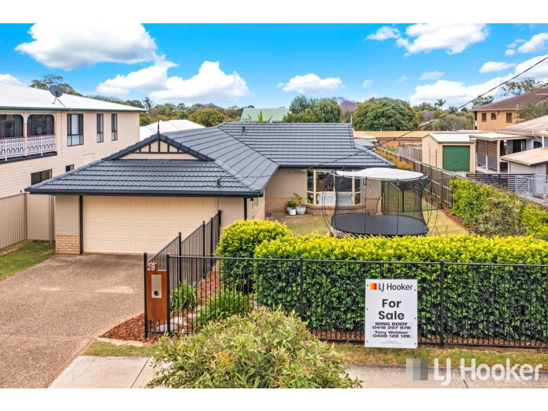28 Birdwood Road, Birkdale QLD 4159