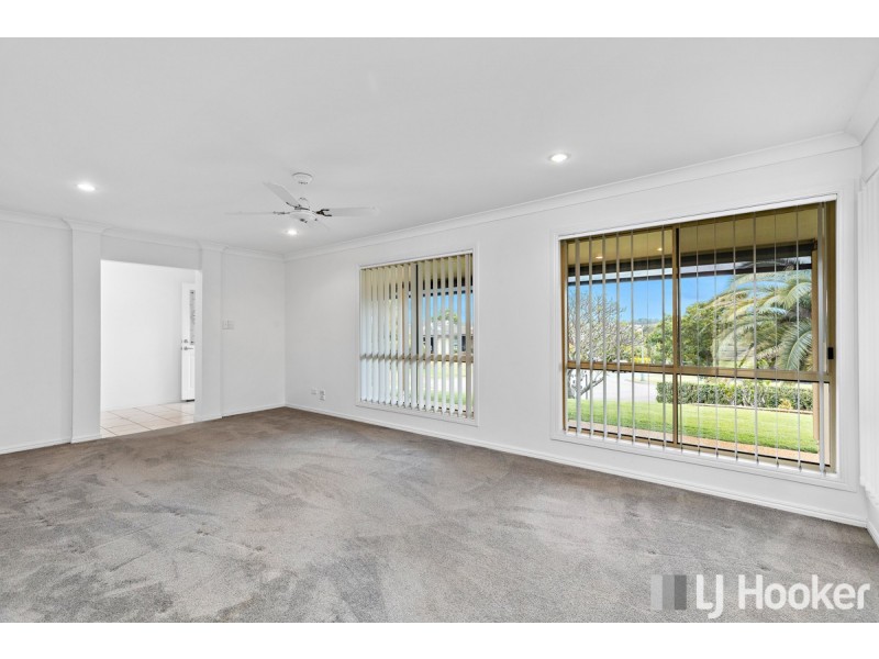 18 Roger Court, Redland Bay QLD 4165