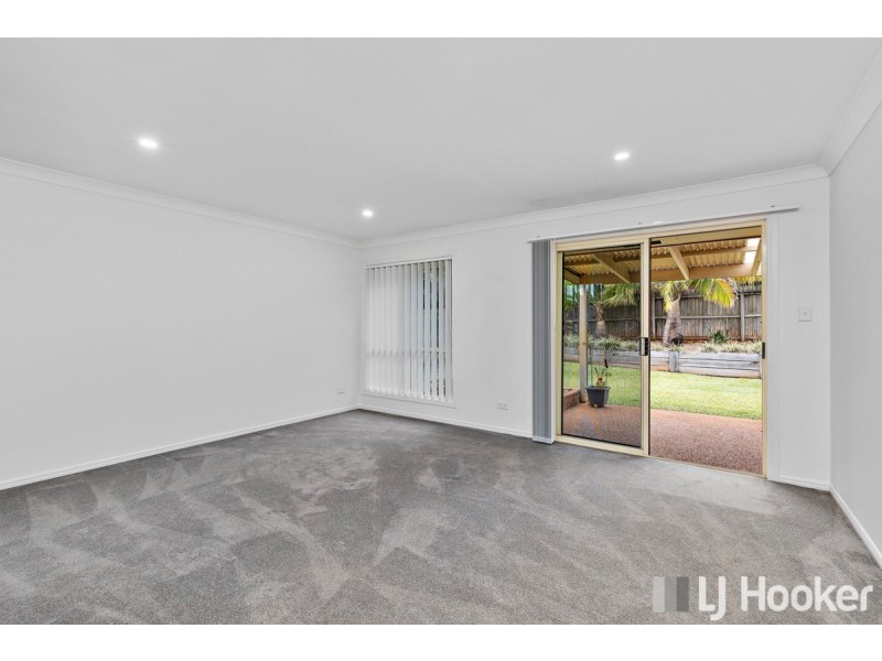 18 Roger Court, Redland Bay QLD 4165