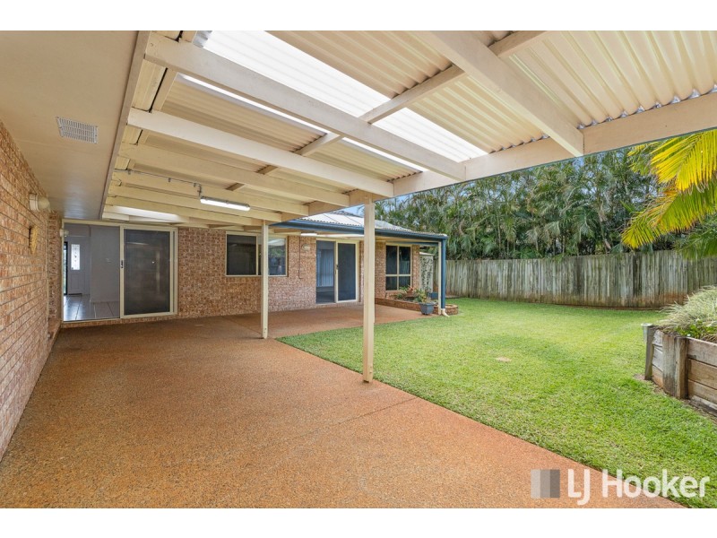 18 Roger Court, Redland Bay QLD 4165