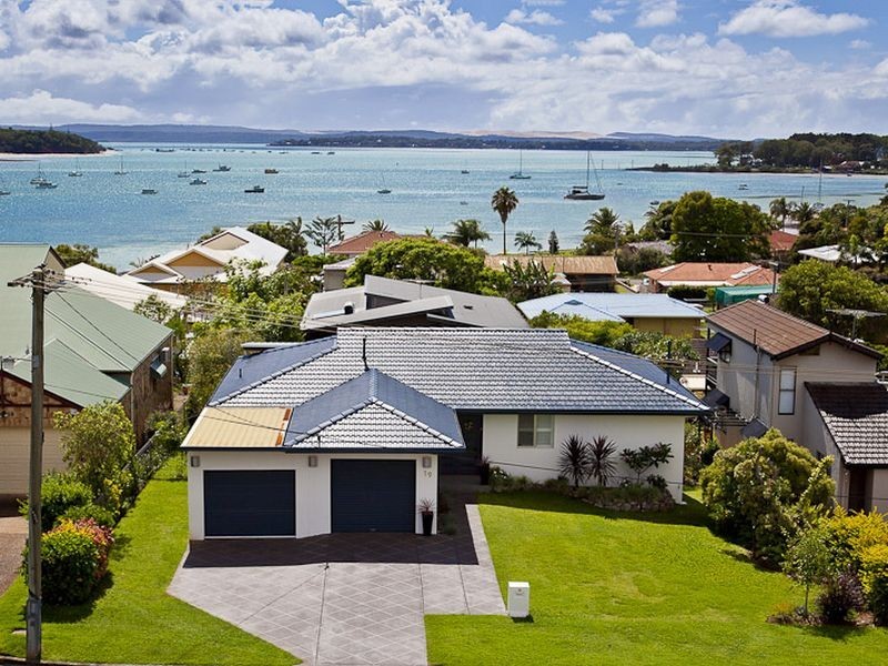 19 Yarran Street, Victoria Point QLD 4165