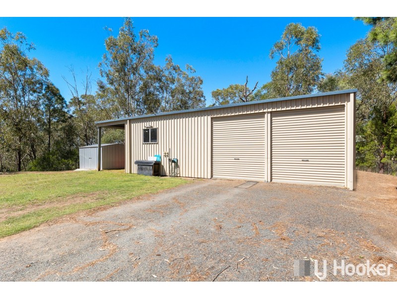 62 Giles Road, Redland Bay QLD 4165