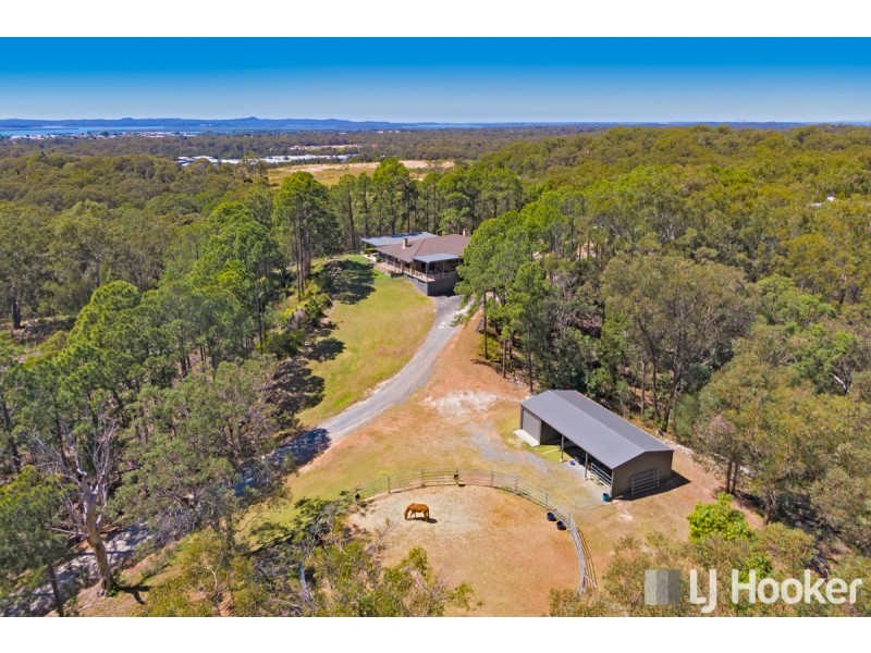 62 Giles Road, Redland Bay QLD 4165