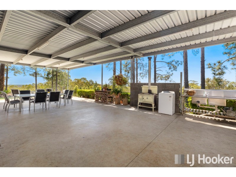 62 Giles Road, Redland Bay QLD 4165