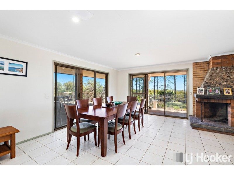 62 Giles Road, Redland Bay QLD 4165