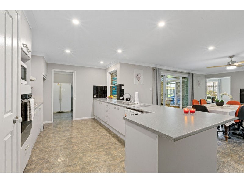 33 Gardenia Drive, Birkdale QLD 4159