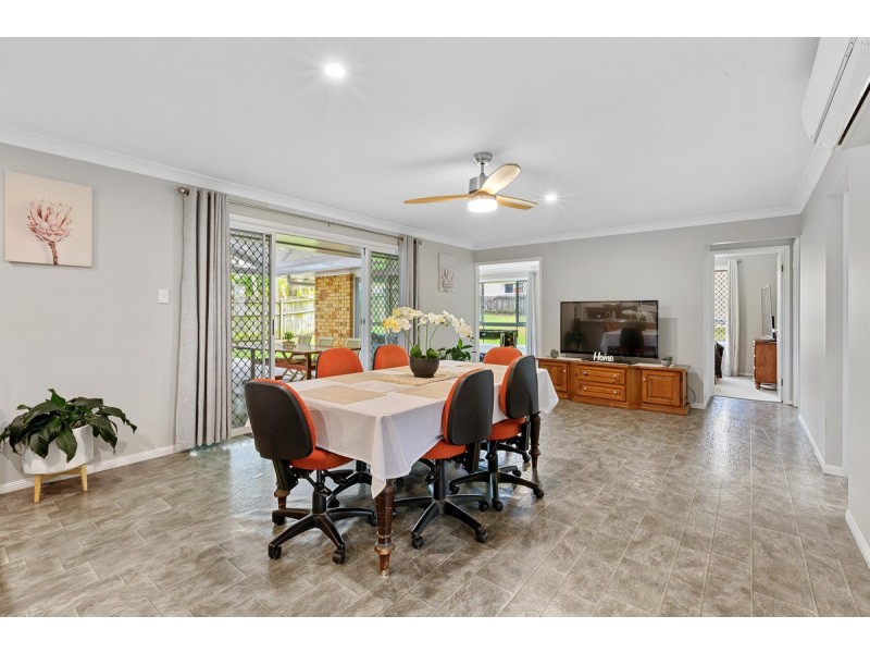 33 Gardenia Drive, Birkdale QLD 4159