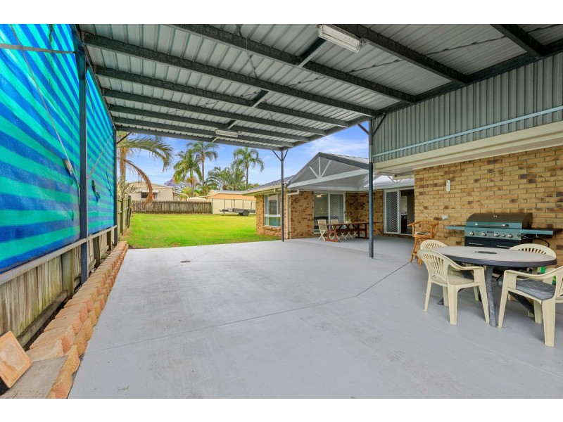 33 Gardenia Drive, Birkdale QLD 4159