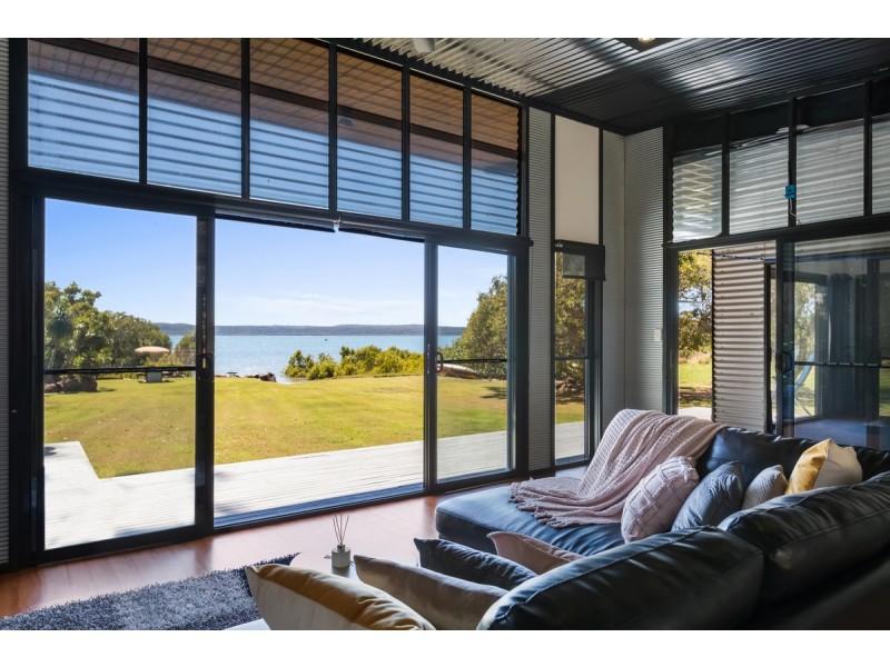 51 Beelong Street, Macleay Island QLD 4184