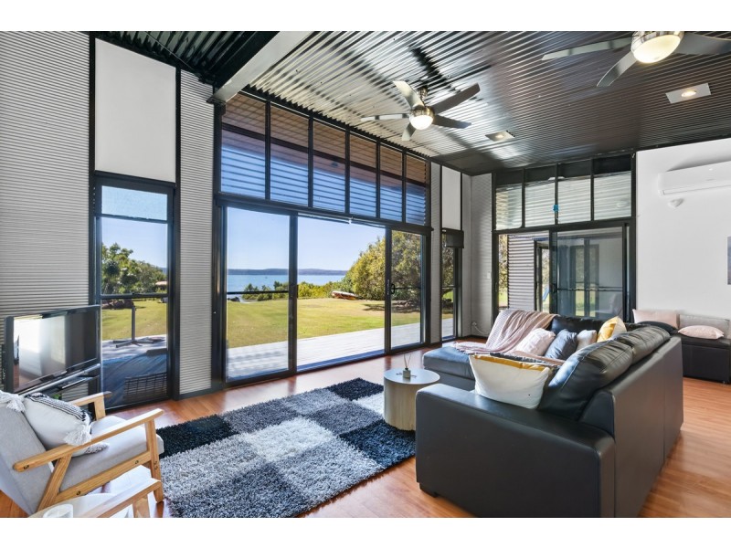 51 Beelong Street, Macleay Island QLD 4184