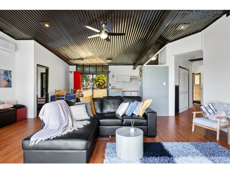 51 Beelong Street, Macleay Island QLD 4184