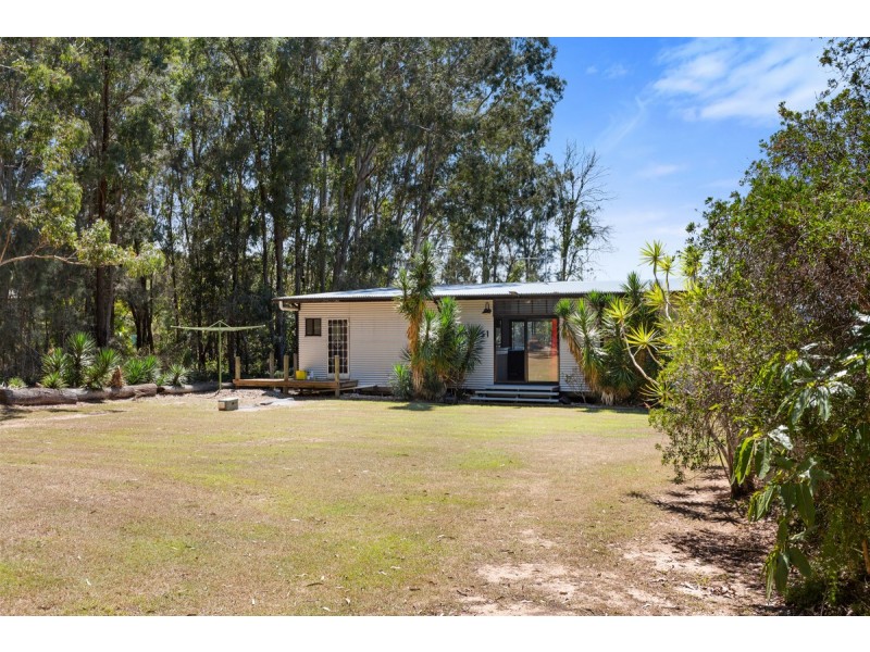51 Beelong Street, Macleay Island QLD 4184