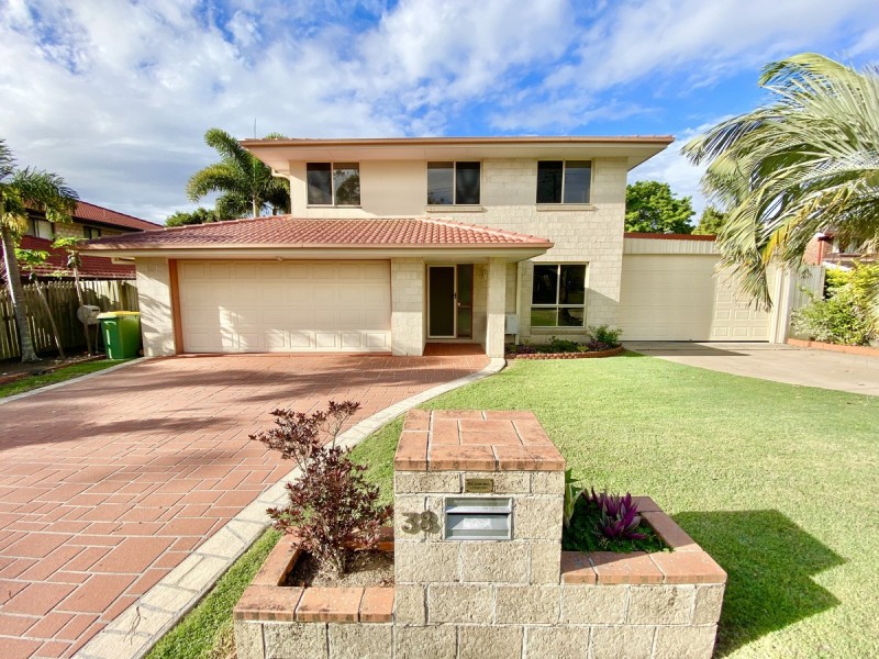 38 Burbank Road, Birkdale QLD 4159